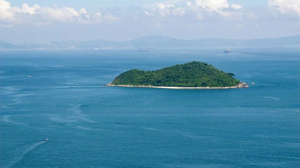 Praktische Anleitung fur Advertiser in der Schweiz: wie man gezielt danische LinkedInCreators findet, bewertet und fur EngagementKampagnen gewinnt inkl. Tools, KPITemplates und rechtlicher Checkliste.