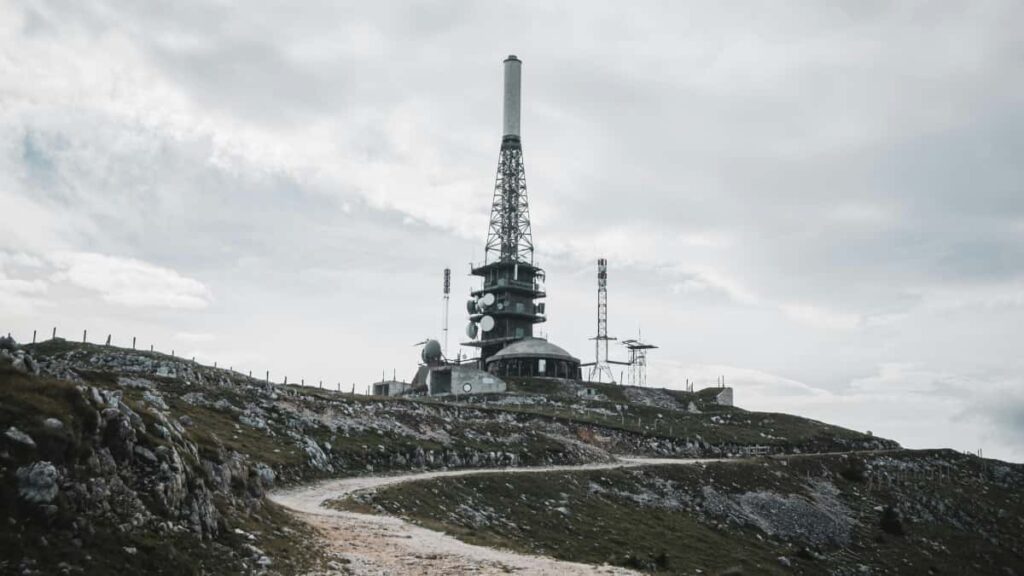 Praxisguide fur Schweizer Advertiser: wie ihr Douyin-Creators aus Georgia findet, fur limitierte Produkt-Drops plant und lokale Hypes auslost mit konkreten Tools und Risiken.