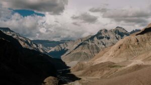 Praktische Roadmap fur Schweizer Advertiser: wie man mexikanische TwitterCreators findet, selektiert und ProductSeeding zu BeautyBloggern skaliert inkl. Tools, KPIs und rechtlichen Quickwins.